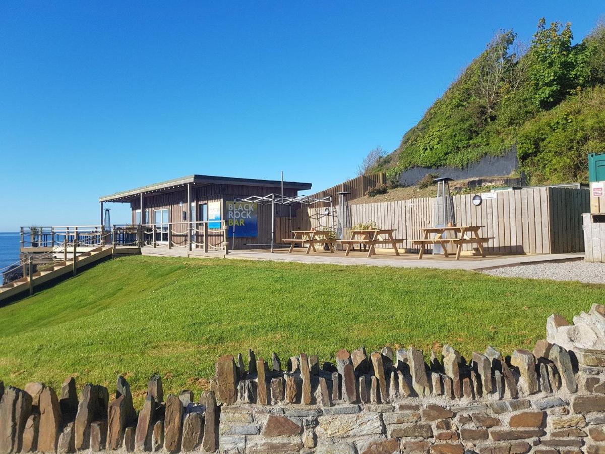 Millendreath Beach Resort Looe Extérieur photo